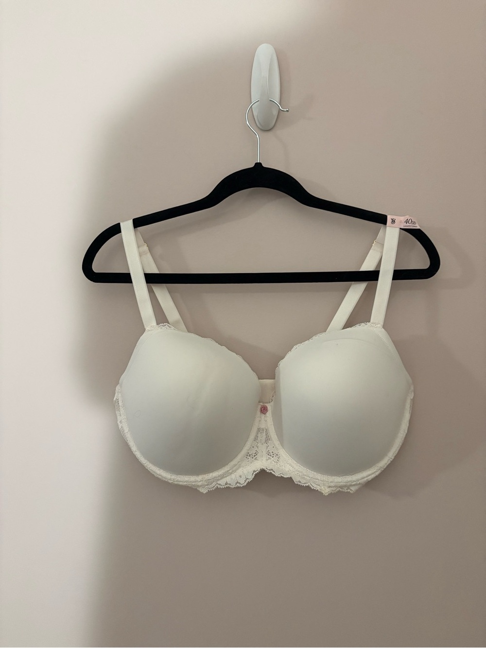 Victoria’s Secret 40DD Lightly Lined Bra White Lace Trim Underwire